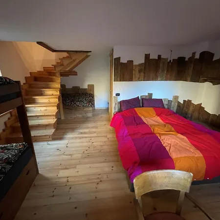 Alojamento de Acomodação e Pequeno-almoço Casa Petit Paradis Vieyes